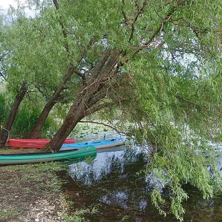 La Casa Di Iride بيت للعطل Revine Lago